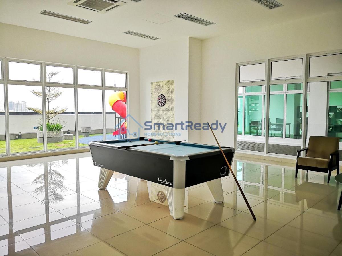 Twin Galaxy Suites By Sr Home Johor Bahru Exterior foto
